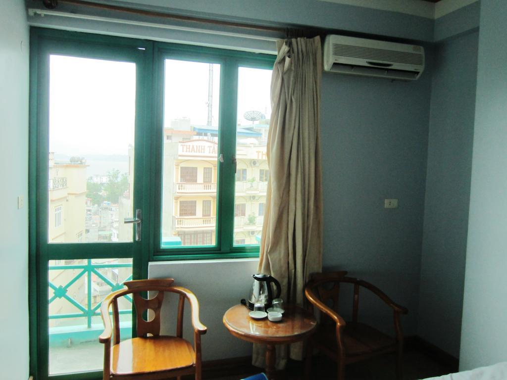 Green Bay Hotell Ha Long Exteriör bild