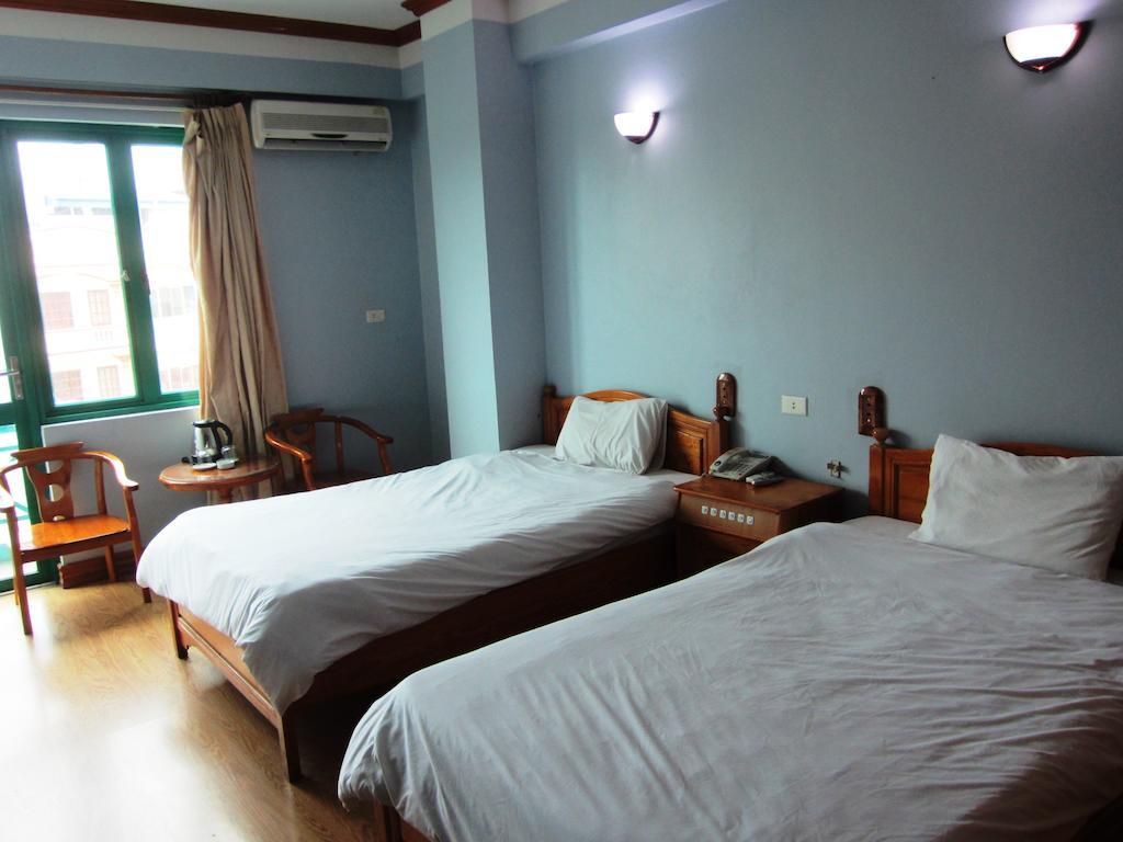 Green Bay Hotell Ha Long Rum bild