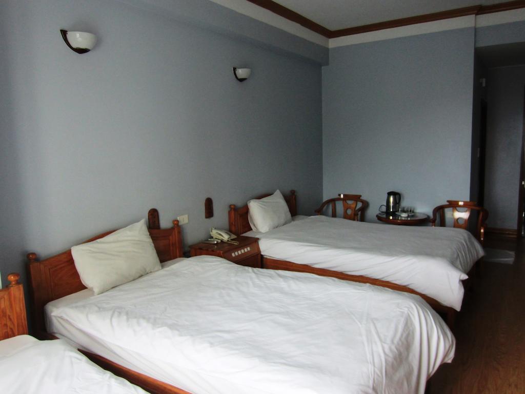 Green Bay Hotell Ha Long Rum bild